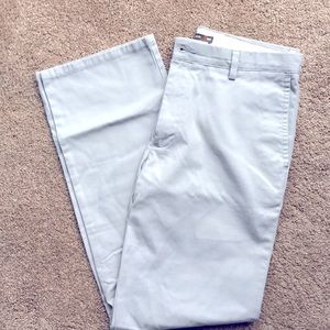 Dockers D2 Khakis